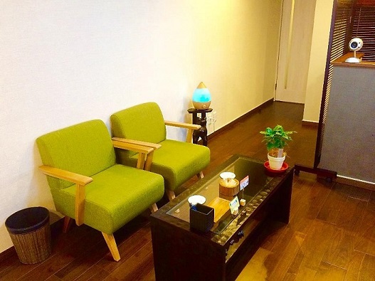 御茶ノ水中村かえる整体院の院内のようす